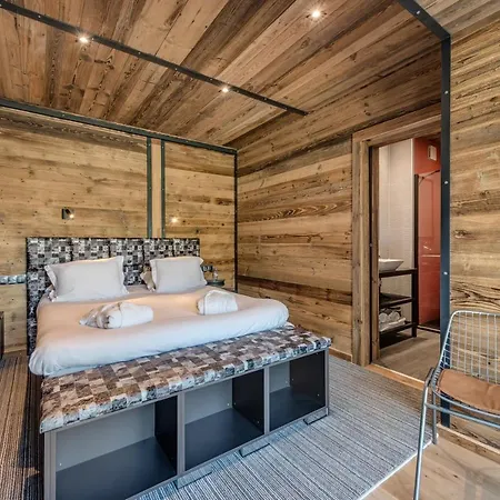 Carte Blanche Monts Chalet *