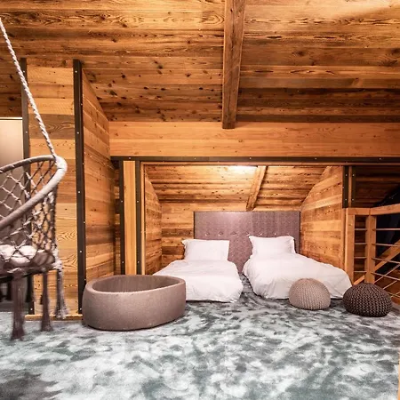 Carte Blanche Monts Chalet